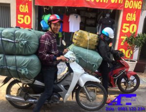 Giao hàng thể thao đến với khách hàng