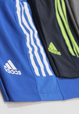 SỈ QUẦN THỂ THAO ADIDAS