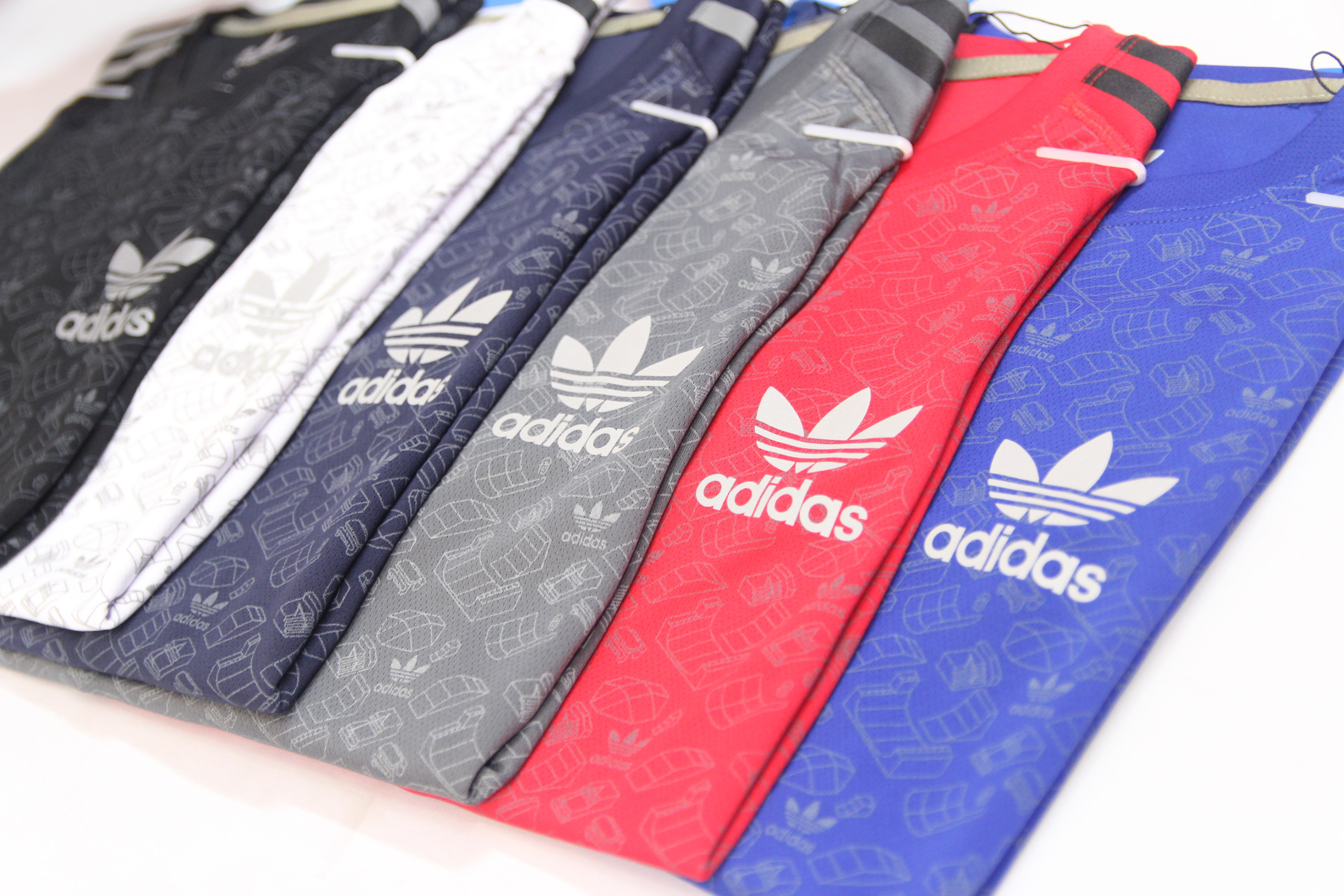 Sỉ áo thể thao Adidas original tem 3 lá giá rẻ